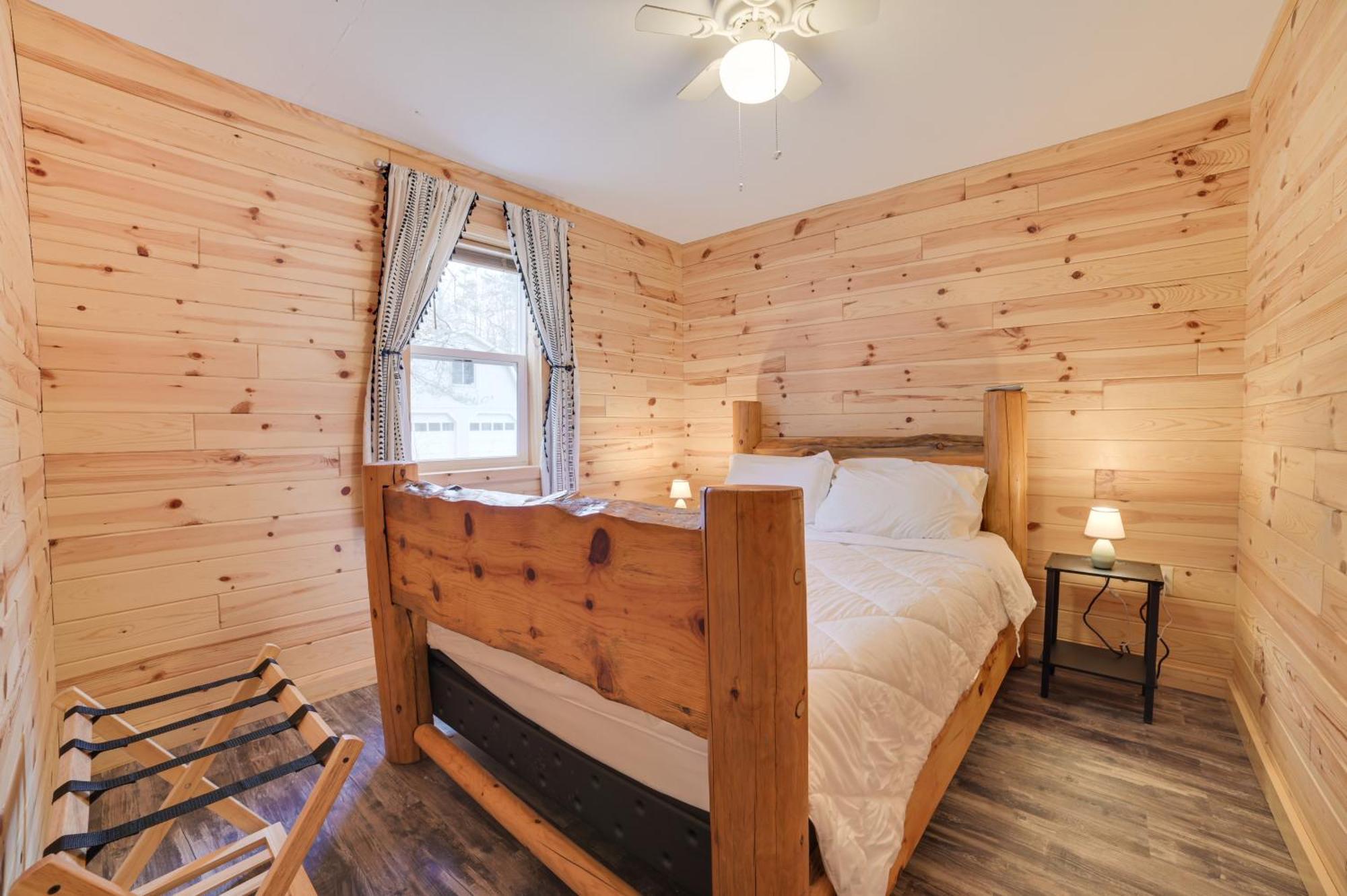 Scenic Evans Hideaway Steps To Lake Huron! Oscoda Eksteriør billede